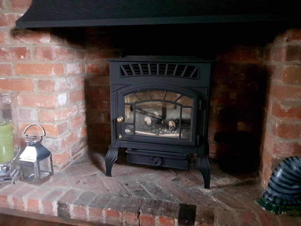 Thatch Shield Ltd - Is there a solution to the problem of wood burners in thatched homes?
